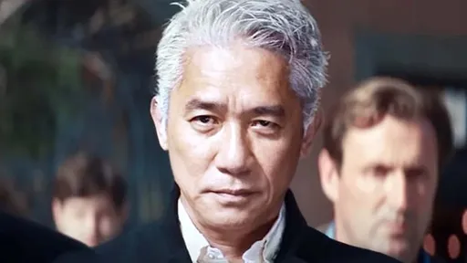 無酬演出！梁朝偉主動提議染白髮　客串NewJeans新MV曝原因