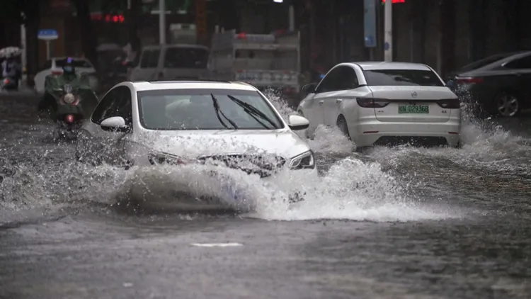 泰利18日為廣西欽州市帶來災情。新華社