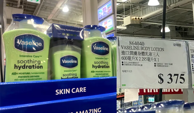 ▲凡士林潤膚露是各種問題肌膚的身體護膚好物，一組三入$特價375，CP值超高。