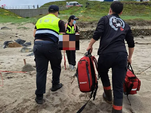 新北富貴角燈塔2女童被浪捲走　9歲女被救起意識模糊