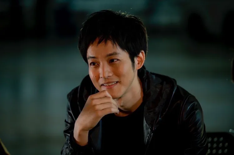 松坂桃李名列主角陣容，第1集未出現他的戲份。翻攝TBS_VIVANT推特