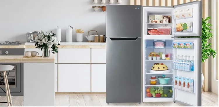 【SAMPO 聲寶340L一級變頻冰箱】台灣製造聲寶節能家電，享節能補助+退貨物稅4200元，大容量76L冷凍空間，momo獨家機種下殺8折up、刷mo卡回饋8%，市價1萬9990元，momo優惠價只要1萬5977元，現買現賺4013元。momo購物提供