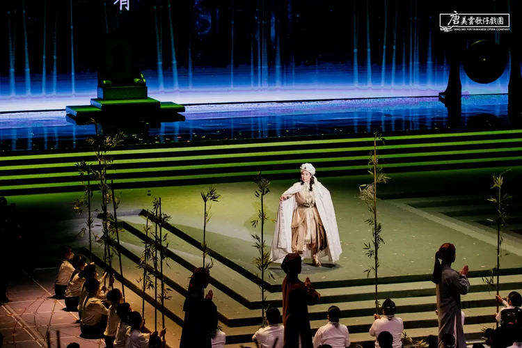 法華經。唐美雲歌仔戲團提供