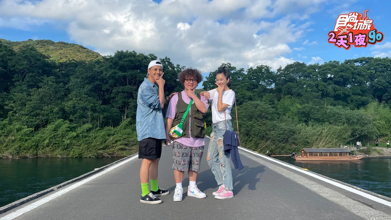 曾子余(左起)、納豆、六月,解鎖日本高知。TVBS提供
