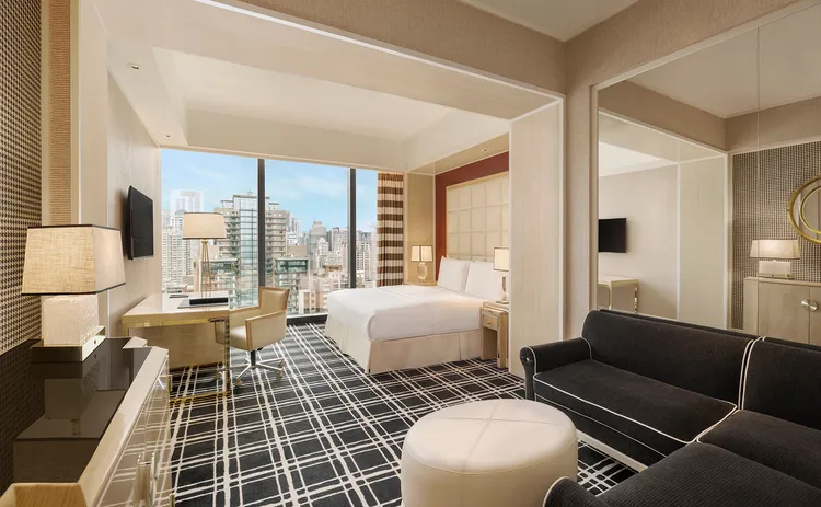 台中林酒店豪華客房1大床。業者提供