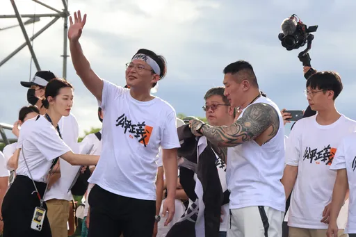 716遊行萬人集結!館長酸民進黨飯店吹冷氣 黃國昌嗆:不敢來凱道還汙衊