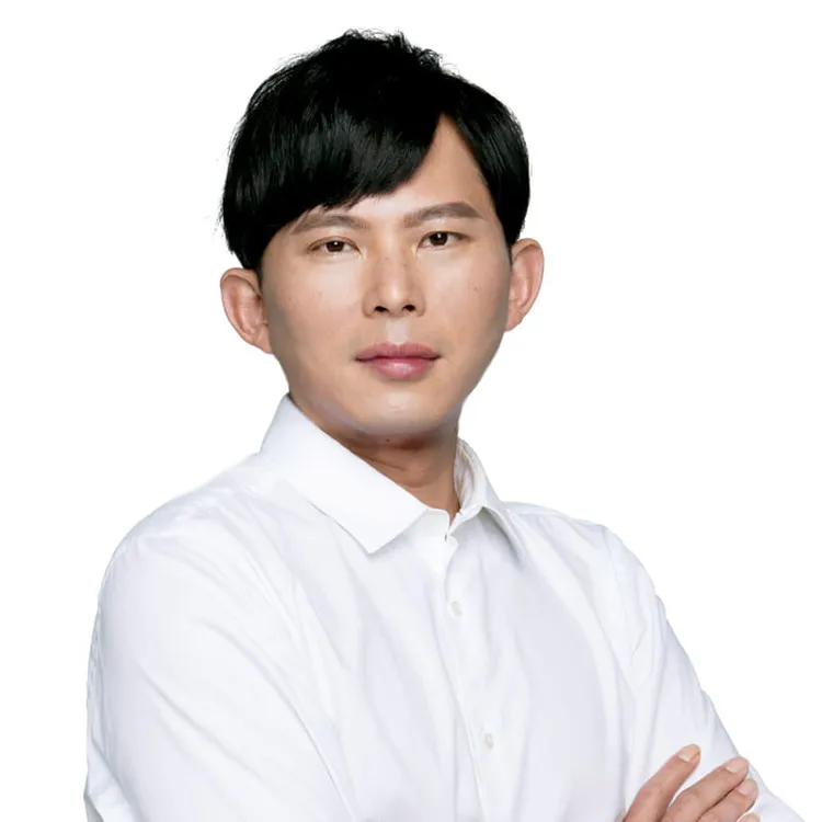 前立委黃國昌遭爆料住家透天厝佔國有地。翻攝《黃國昌》粉絲頁