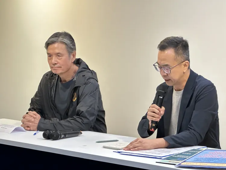 侯辦執行長金溥聰（左），暗批鄭麗文為前途分化團結。資料照片，曾佳俊攝
