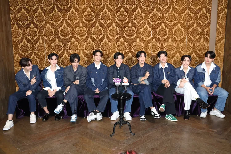 《My School President》訪問時笑聲不斷。陳建岐攝