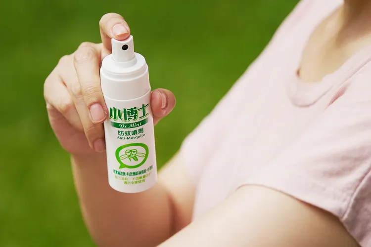 ▲小博士防蚊噴劑成份不含敵避Deet，全家人都適用。