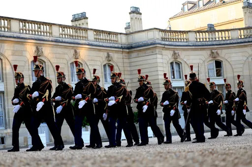 法國最低調國慶登場 多城取消慶祝避免暴動重演