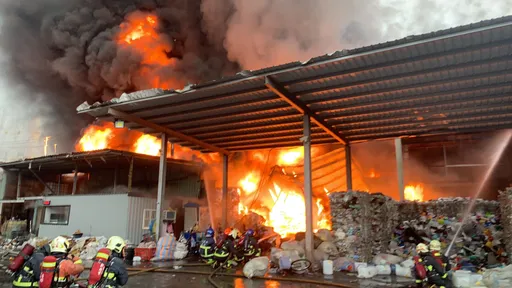 土城資收場大火　救出1男意識清楚預防性送醫