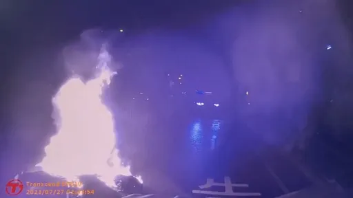 台中女騎士颱風夜「雷殘」 機車瞬間成火球!車毀人傷