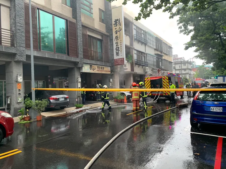 大公街民宅火警現場。民眾提供