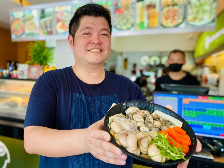 老闆陳愷威說，精力麵迴響不錯，穩坐前三品項。王志弘攝