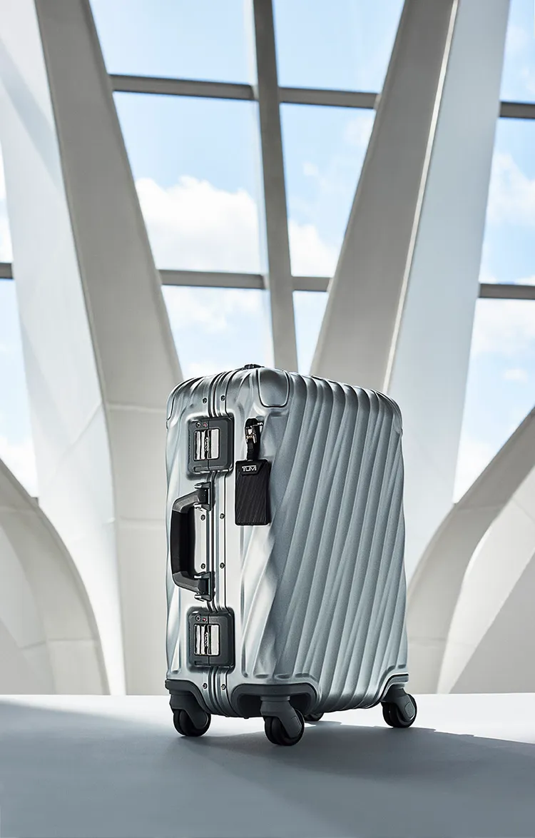 19 Degree鋁合金旅行箱。品牌提供
