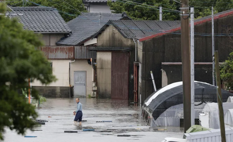 福岡縣久留米市因豪雨淹水。美聯社