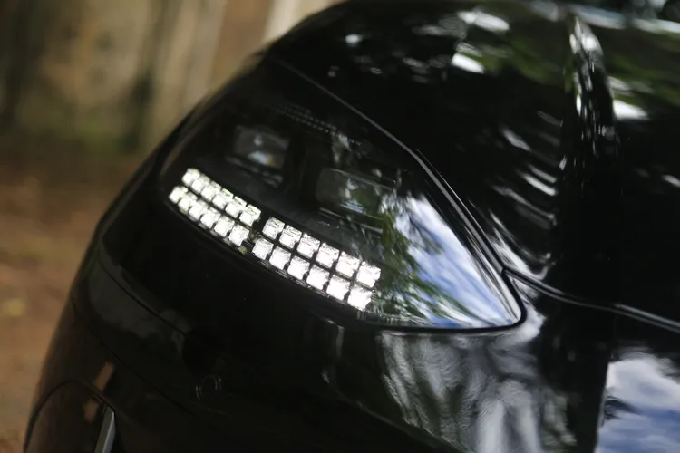 承襲IONIQ 5的設計主題，IONIQ 6的燈具上也展現Pixels參數化數位像素的呈現手法。林浩昇攝