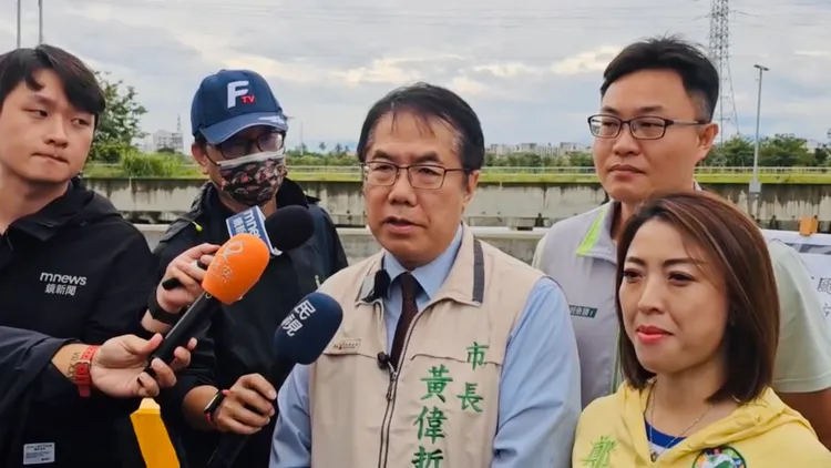 南市長黃偉哲表示，任一時段有安全顧慮，就會傾向放假。王志弘攝