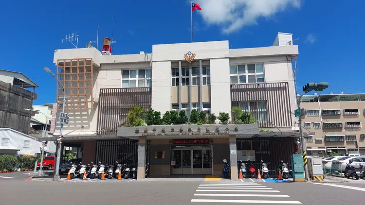 高雄市警察局鹽埕分局。凃建豐攝