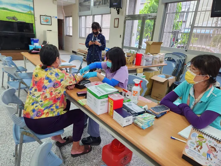 市府將廣設採檢站。衛生局提供