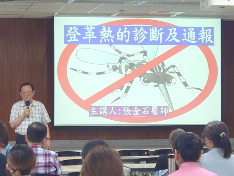 市府加強宣導，培訓相關防疫人員。市府提供