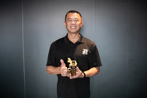 他曾在PLG元年因誤判被禁賽！今一舉翻身拿下「金哨獎」