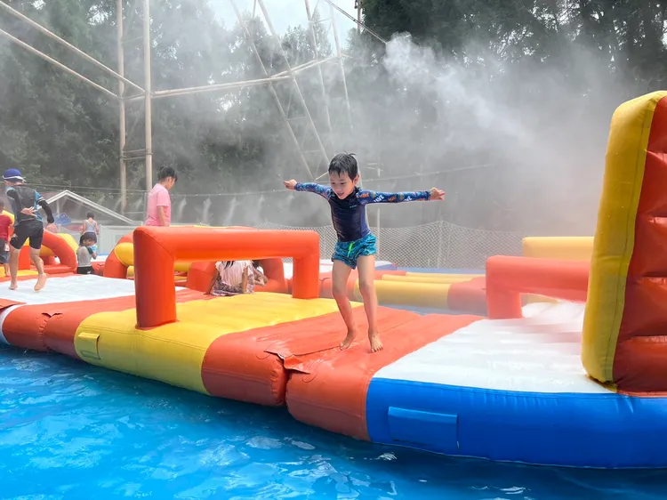 今年夏天炎熱，遊樂區紛紛推出親水設施吸客。業者提供