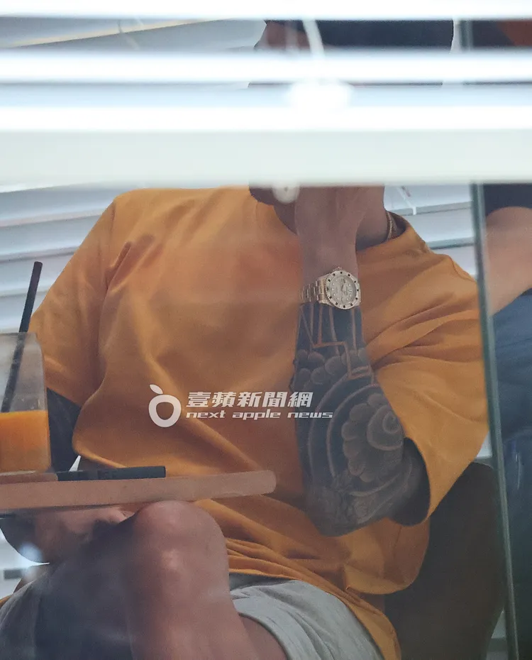 王陽明當天配戴300萬的勞力士滿天星鑽錶。特勤中心攝