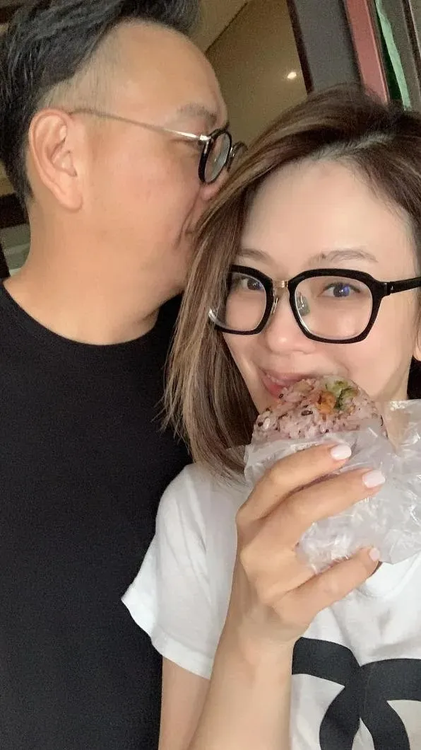 Melody與老公離婚收場。翻攝Melody臉書