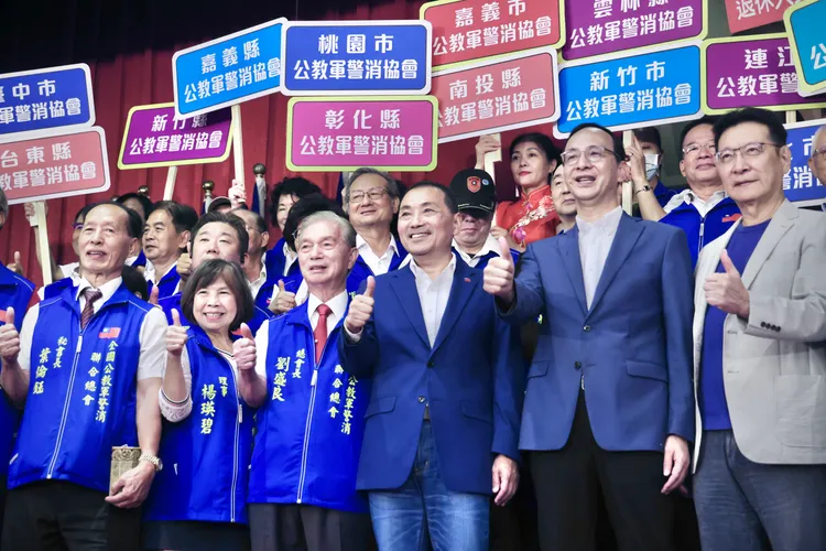 侯友宜今出席公教軍警消總會為他舉行的「挺侯大會」。林林攝