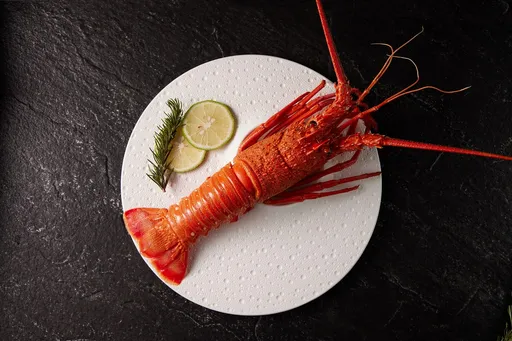 爸爸節有好康!身分證中2碼王品牛排請吃龍蝦 西堤喊「金多蝦」贈鮮蝦