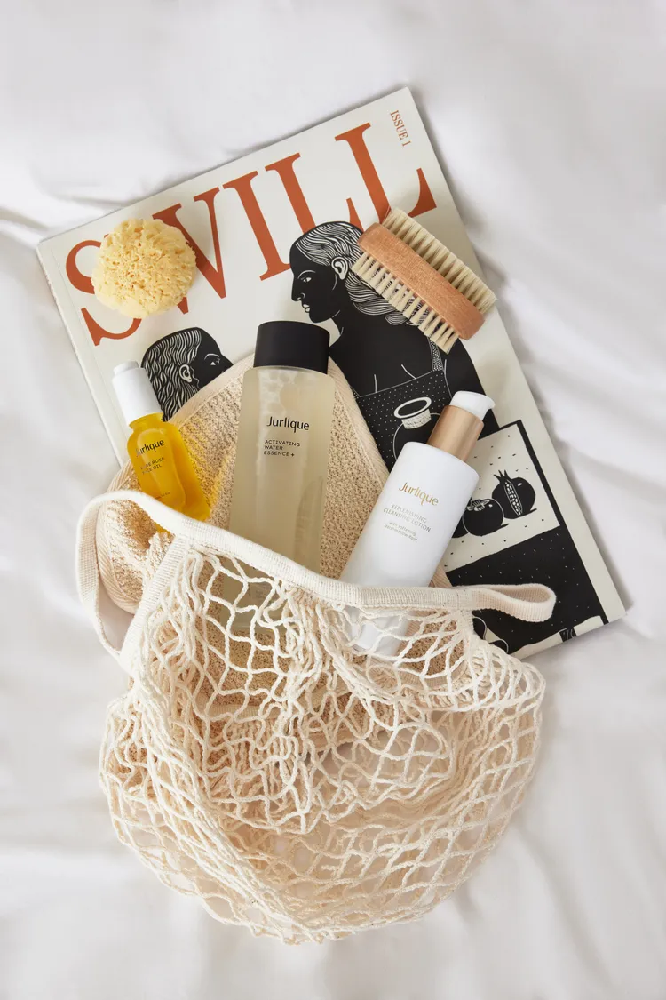 Jurlique進化前導露+（中），250ml／2680元。品牌提供