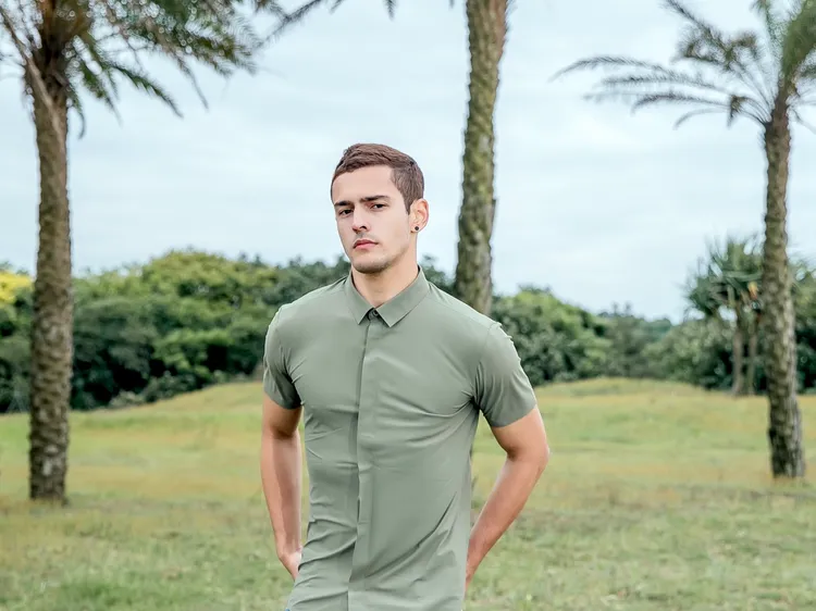 人氣機能服飾品牌 ONE BOY 推出商務機能冰鋒系列，提供夏日全新正裝選擇