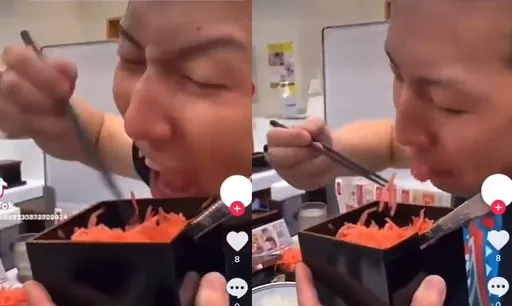 超噁!中年屁孩惡搞吉野家「分享口水」 吃紅薑與拍片者都GG了