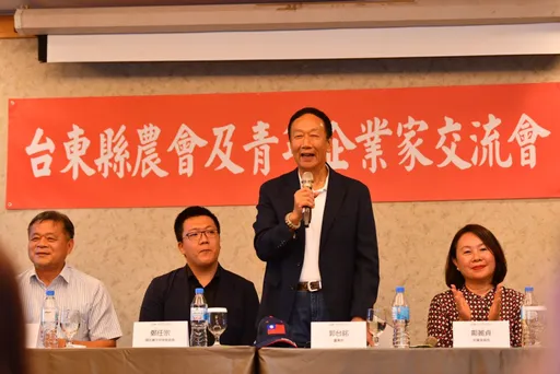 郭台銘槓上林右昌！坦承「我是生意人」　要提供自身經驗為台灣付出一己之力