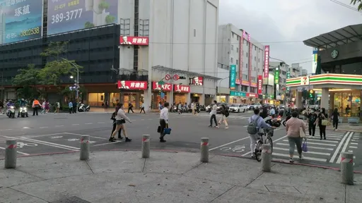 下車每個人都是行人!高市府支持學生團體訴求   持續改善行人安全環境