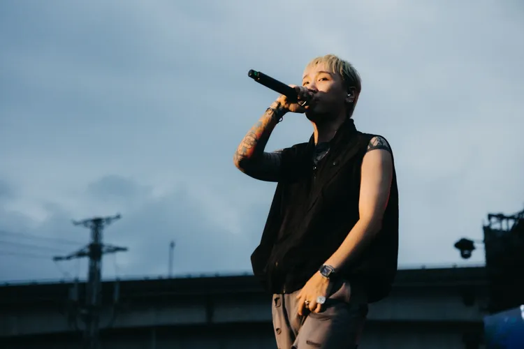 JUSTHIS為台粉改編歌詞。太空港音樂藝術嘉年華提供