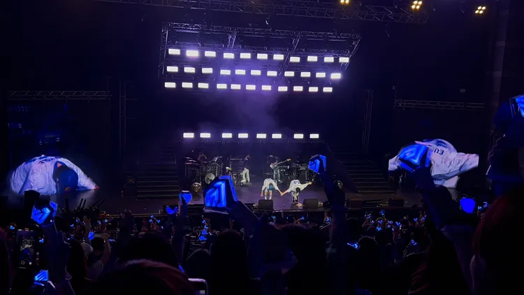 SJ-D&E今晚吸引3000名粉絲到場朝聖。讀者提供