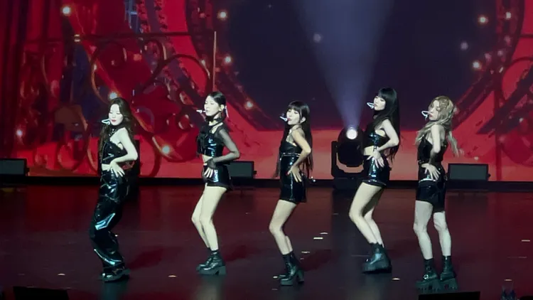 (G)-IDLE帶來多首夯曲。讀者提供