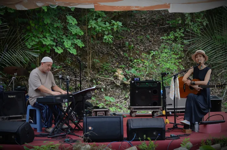 金曲歌手米莎與早川徹演出。美濃愛鄉協進會提供