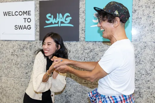 「金手指」加藤鷹來了 連結「輔導長」內內!挑戰連5夜直播高潮