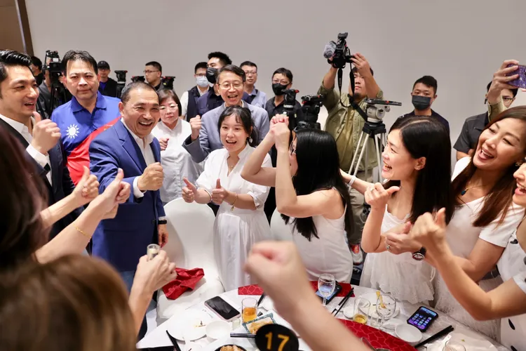 侯友宜競辦團隊約30多人，預計7/23正式提名後，將再擴大陣容。侯辦提供