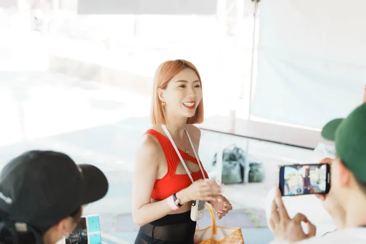 妖嬌日前驚吐自己沉封已久的往事，今被媒體問及此事。寬寬整合行銷提供