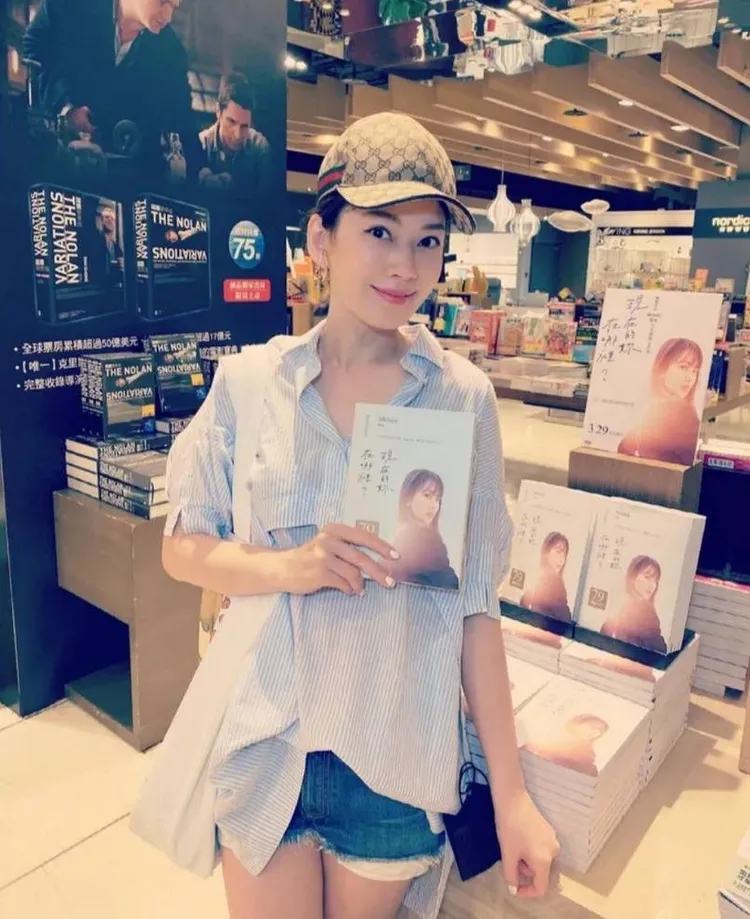 Melody也是作家，寫過7本書。翻攝IG