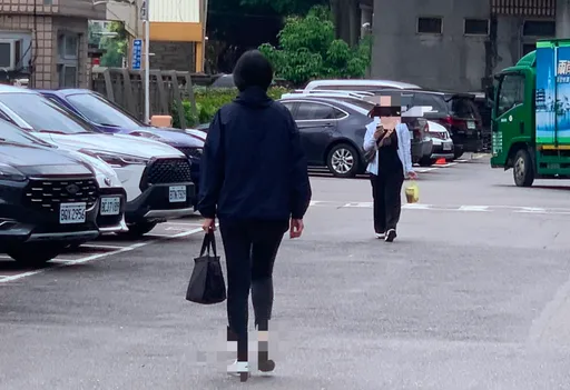 她被家暴37年殺夫!女兒淚崩求國民法官「給我媽一次機會愛自己」 旁聽者哭了
