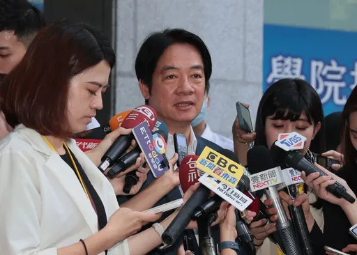 杀警外役监坐爽牢!郭台铭、侯友宜轮番砲轰 赖清德喊话法务部