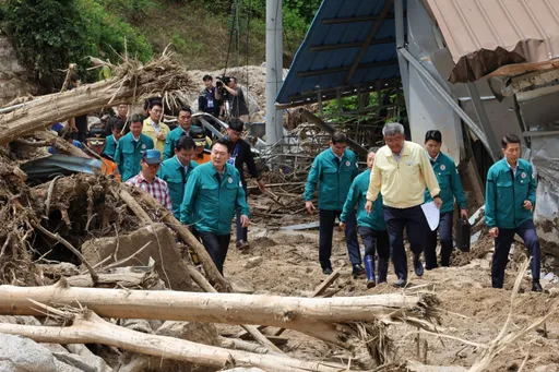 南韓暴雨已奪40命 總統巡災區喊「徹底改革」