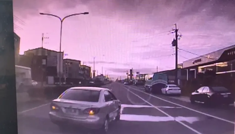 肇事轎車。讀者提供