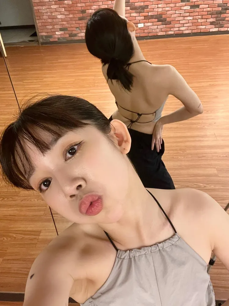 台啤啦啦隊女神羚安日前在節目上透露，自己也曾遇過「攝狼」。翻攝《羚安》粉絲頁